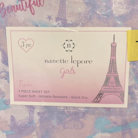Nanette Lepore Girls Twin Sheet Set - Picture 2 of 4